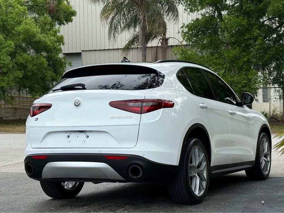 2018 Alfa Romeo Stelvio - Image 11 of 19