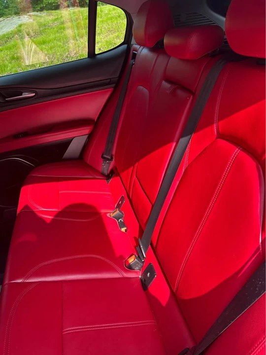 2018 Alfa Romeo Stelvio - Image 15 of 19
