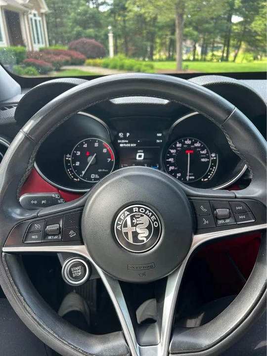 2018 Alfa Romeo Stelvio - Image 9 of 19