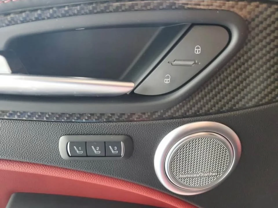 2018 Alfa Romeo Stelvio - Image 11 of 11