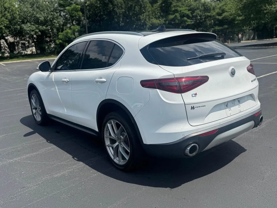 2018 Alfa Romeo Stelvio - Image 9 of 19