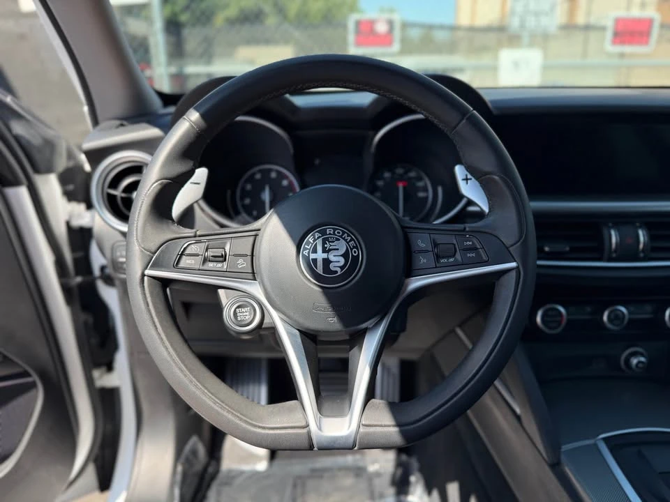 2018 Alfa Romeo Stelvio - Image 12 of 17