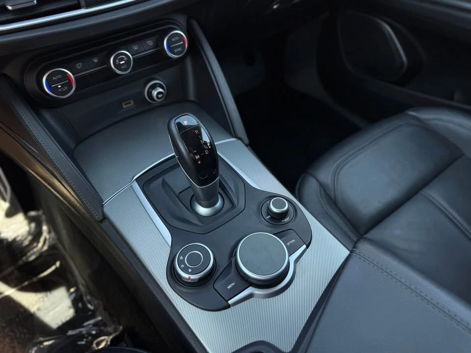 2018 Alfa Romeo Stelvio - Image 10 of 17