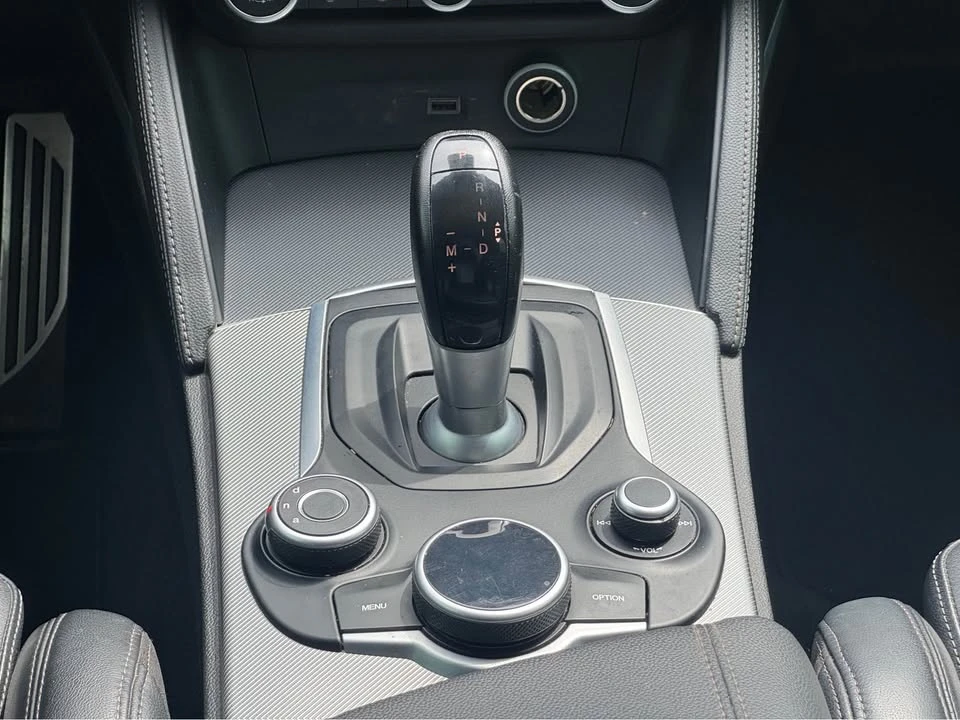 2018 Alfa Romeo Stelvio - Image 14 of 16
