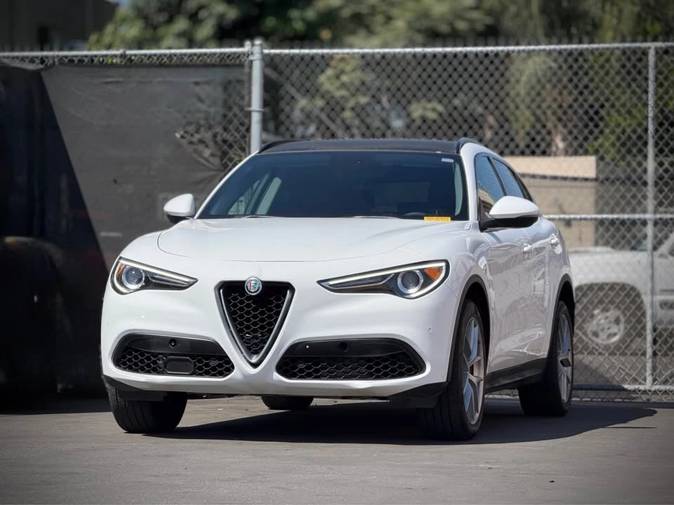 2018 Alfa Romeo Stelvio - Image 3 of 17