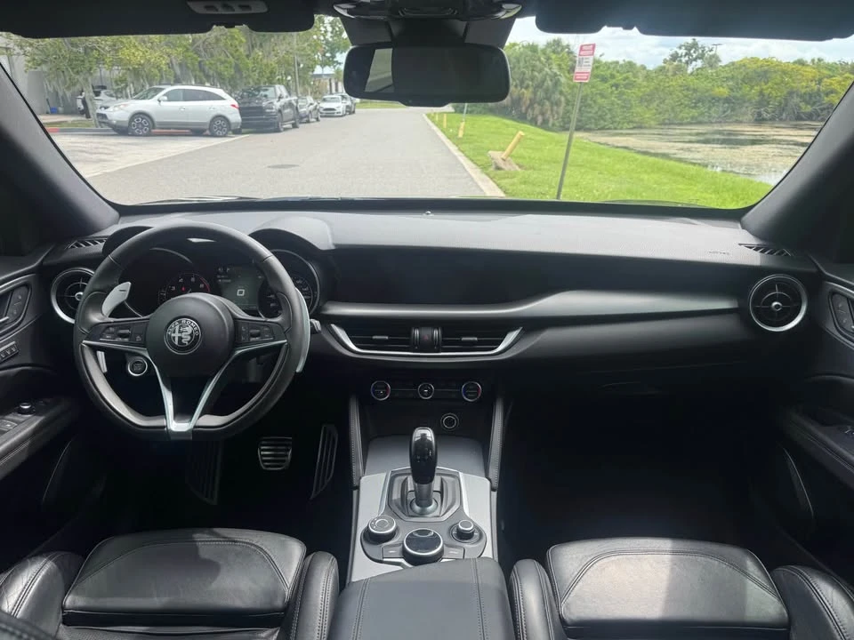 2018 Alfa Romeo Stelvio - Image 11 of 16