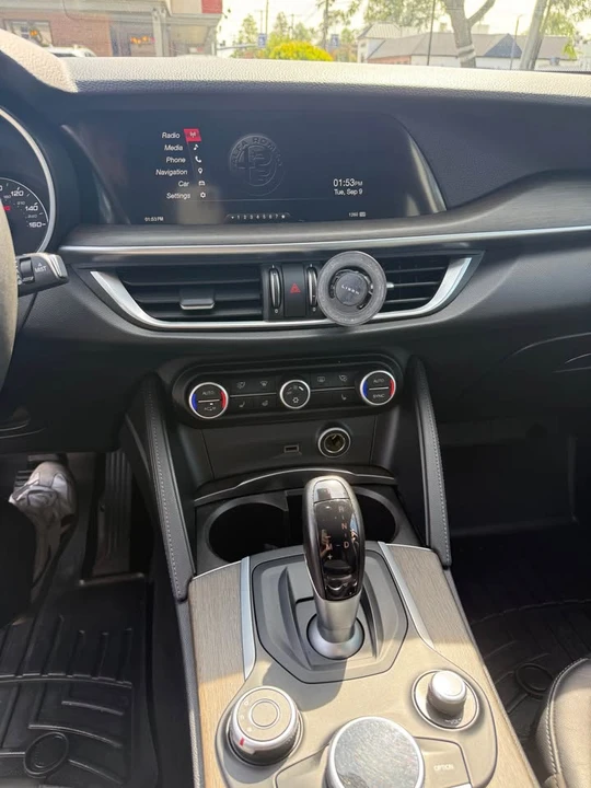 2018 Alfa Romeo Stelvio - Image 6 of 14