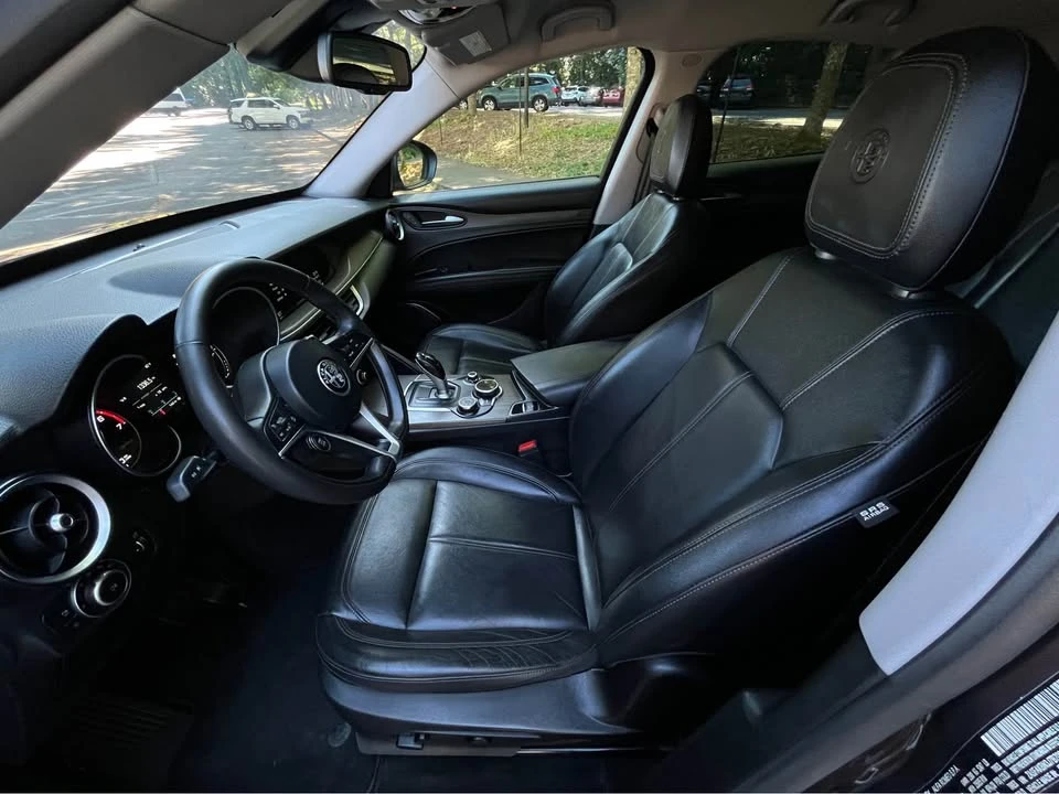 2018 Alfa Romeo Stelvio - Image 11 of 17