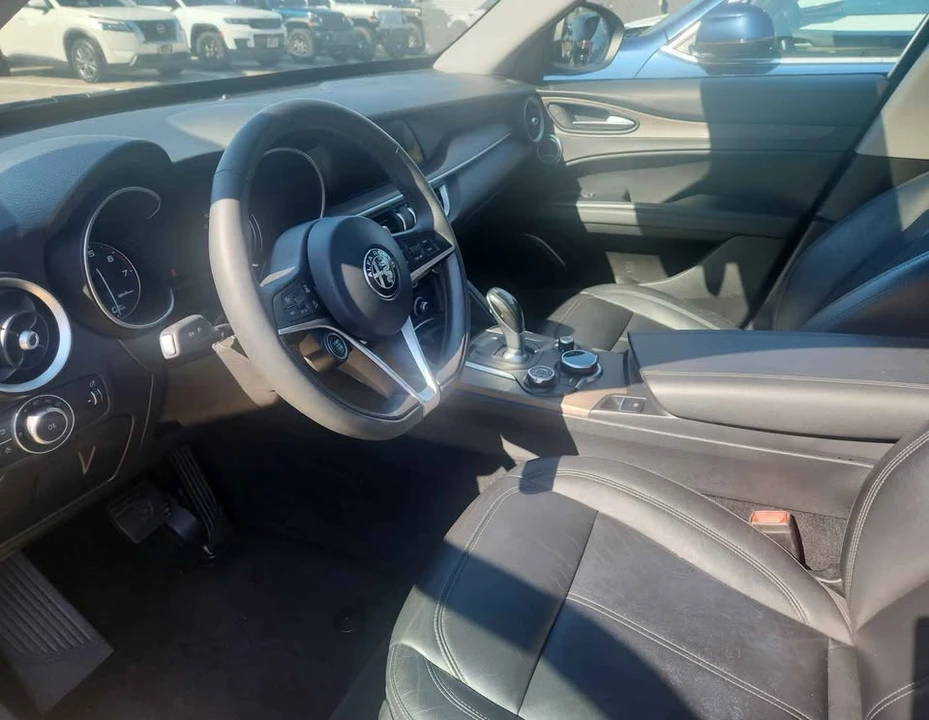 2018 Alfa Romeo Stelvio - Image 7 of 11
