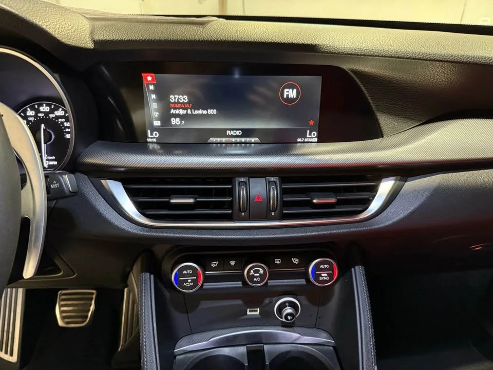 2018 Alfa Romeo Stelvio - Image 10 of 10