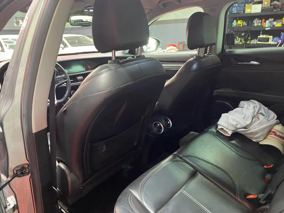 2018 Alfa Romeo Stelvio - Image 6 of 12