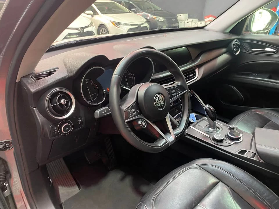 2018 Alfa Romeo Stelvio - Image 9 of 12