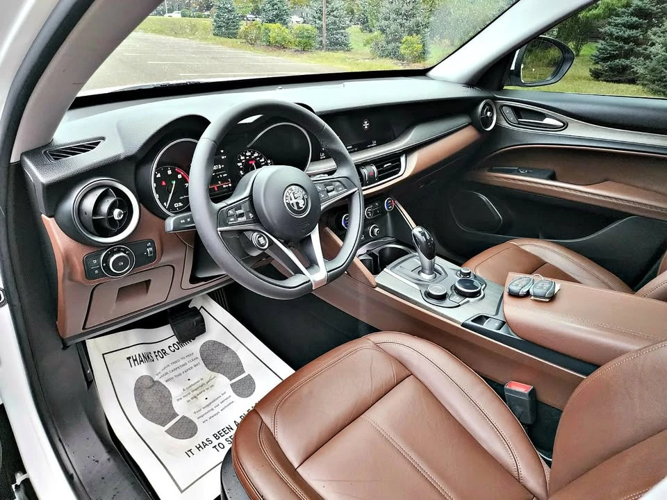 2018 Alfa Romeo Stelvio - Image 12 of 18