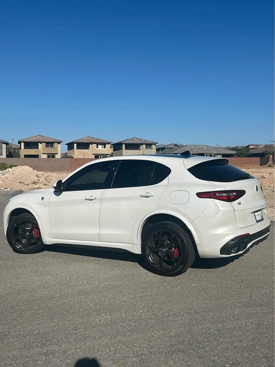 2018 Alfa Romeo Stelvio - Image 19 of 20