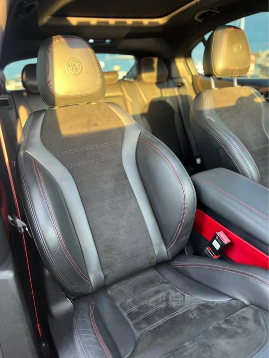 2018 Alfa Romeo Stelvio - Image 18 of 19