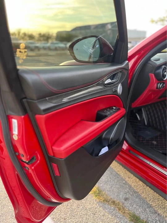 2018 Alfa Romeo Stelvio - Image 11 of 19