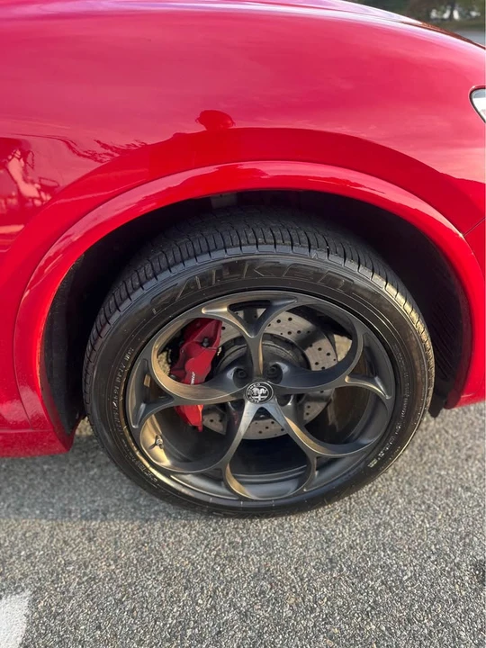2018 Alfa Romeo Stelvio - Image 14 of 19