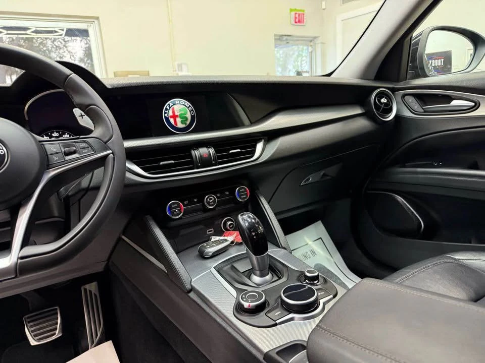 2018 Alfa Romeo Stelvio - Image 7 of 11