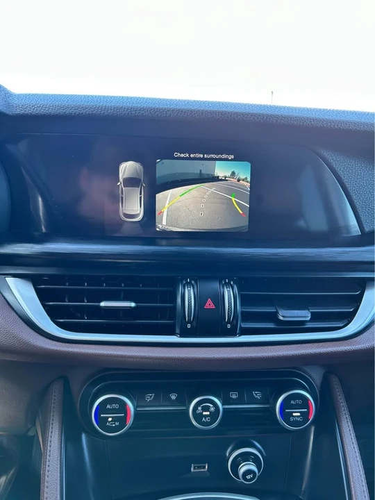 2018 Alfa Romeo Stelvio - Image 17 of 17