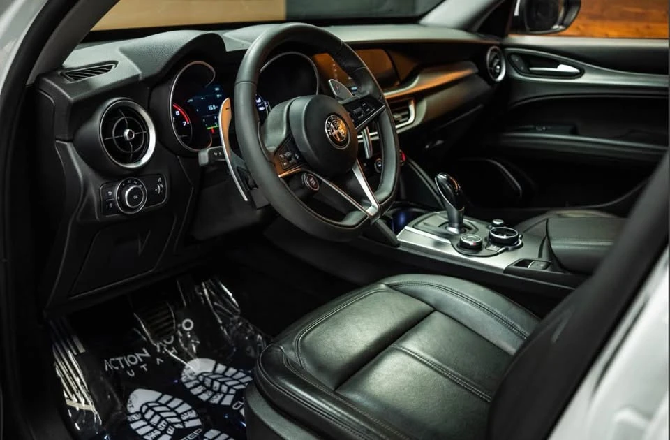 2018 Alfa Romeo Stelvio - Image 8 of 19