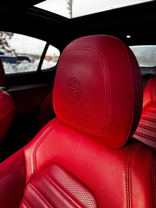 2018 Alfa Romeo Stelvio - Image 5 of 17