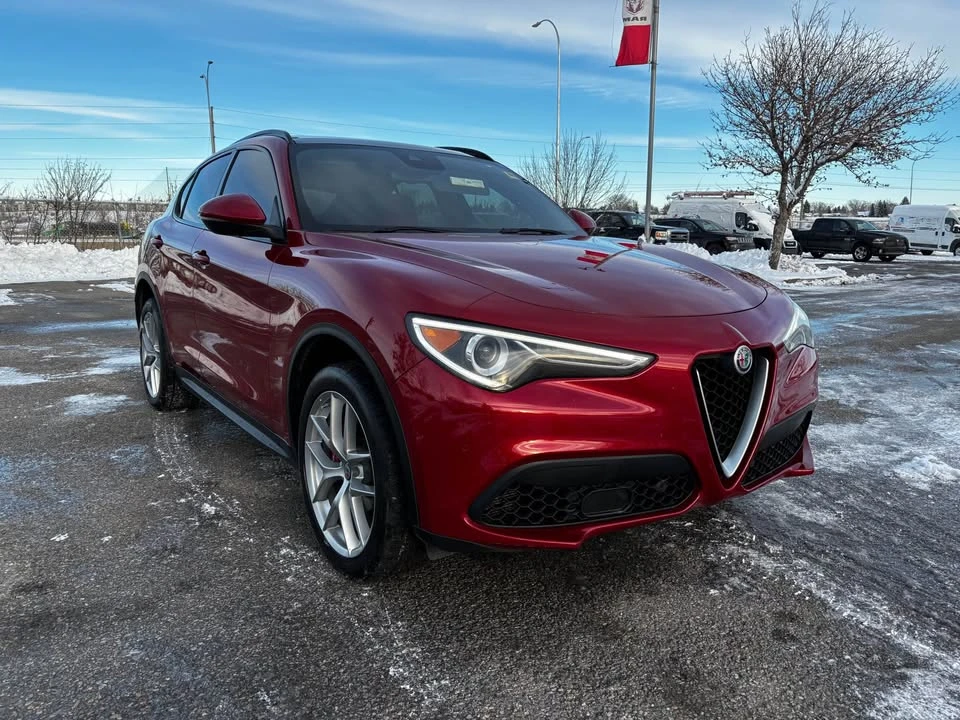 2018 Alfa Romeo Stelvio - Image 15 of 17