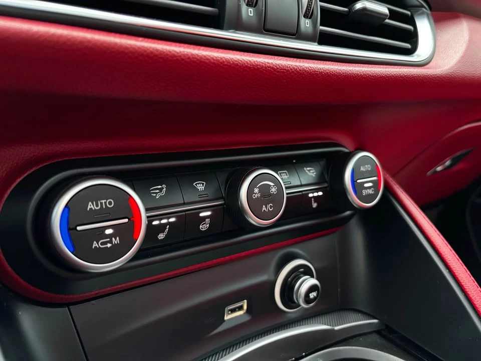 2018 Alfa Romeo Stelvio - Image 9 of 17