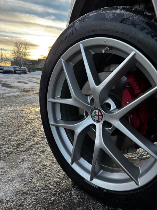 2018 Alfa Romeo Stelvio - Image 2 of 17