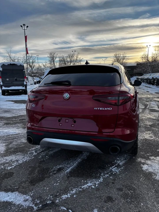 2018 Alfa Romeo Stelvio - Image 17 of 17
