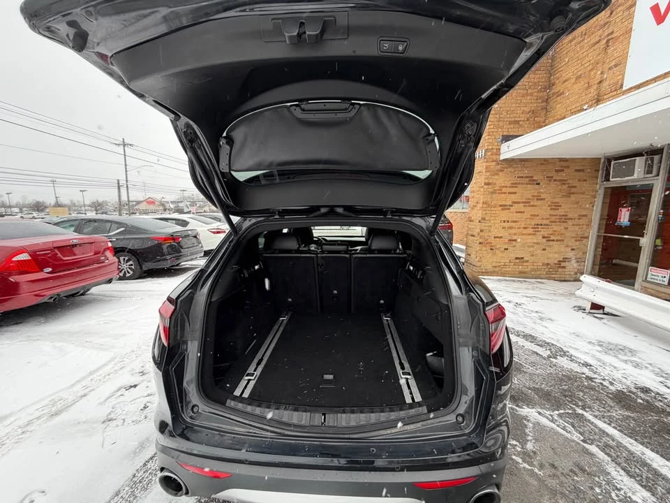 2018 Alfa Romeo Stelvio - Image 16 of 19