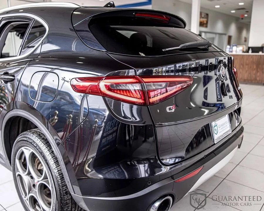 2018 Alfa Romeo Stelvio - Image 14 of 21