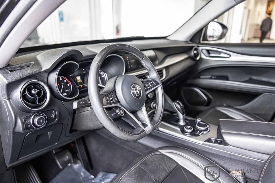 2018 Alfa Romeo Stelvio - Image 20 of 21