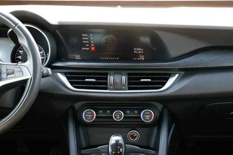 2018 Alfa Romeo Stelvio - Image 12 of 20