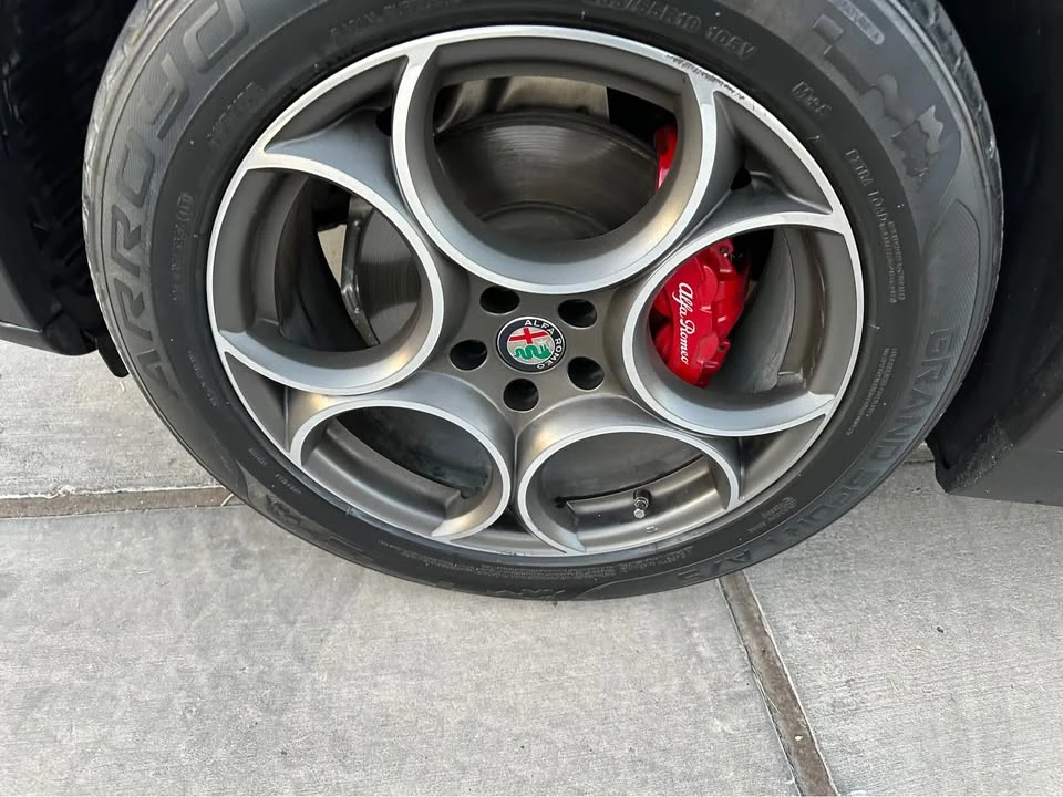 2018 Alfa Romeo Stelvio - Image 17 of 21
