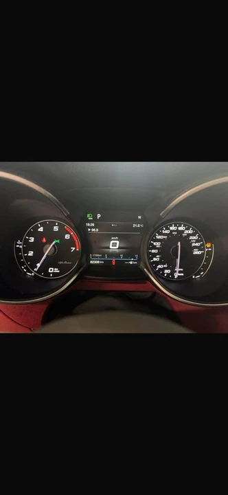 2018 Alfa Romeo Stelvio - Image 10 of 16