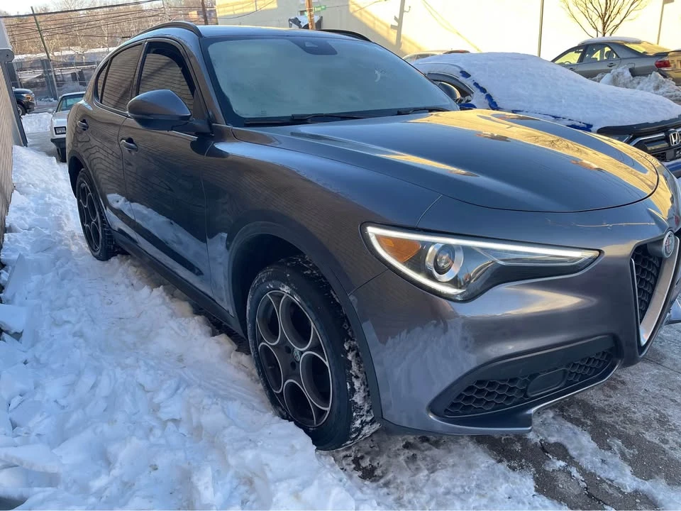 2018 Alfa Romeo Stelvio - Image 2 of 8