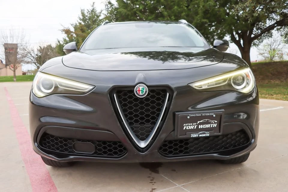 2018 Alfa Romeo Stelvio - Image 2 of 20