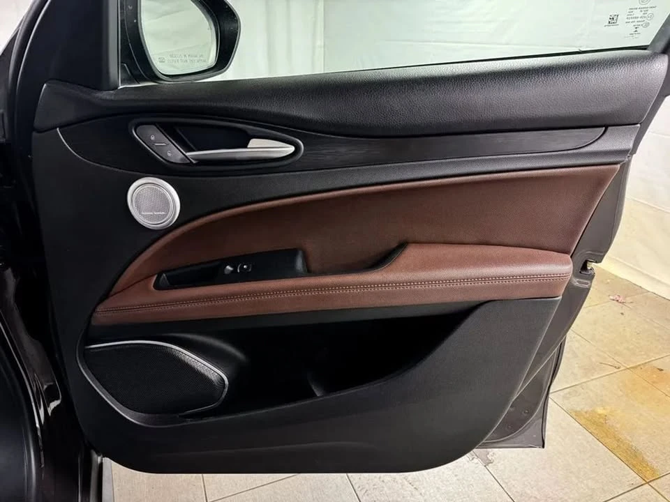 2018 Alfa Romeo Stelvio - Image 16 of 16