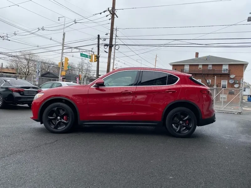 2018 Alfa Romeo Stelvio - Image 4 of 17