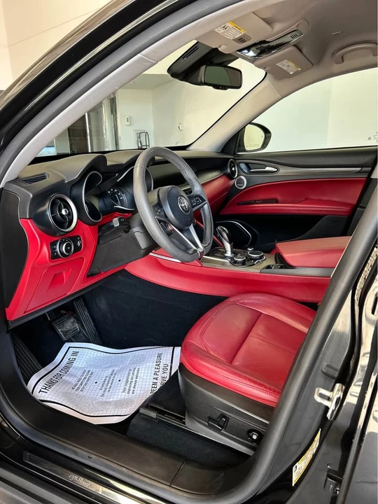 2018 Alfa Romeo Stelvio - Image 11 of 15