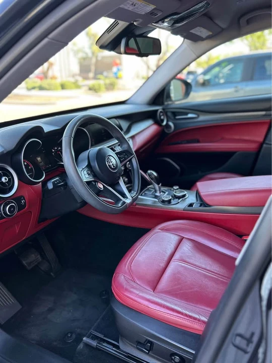 2018 Alfa Romeo Stelvio - Image 8 of 16