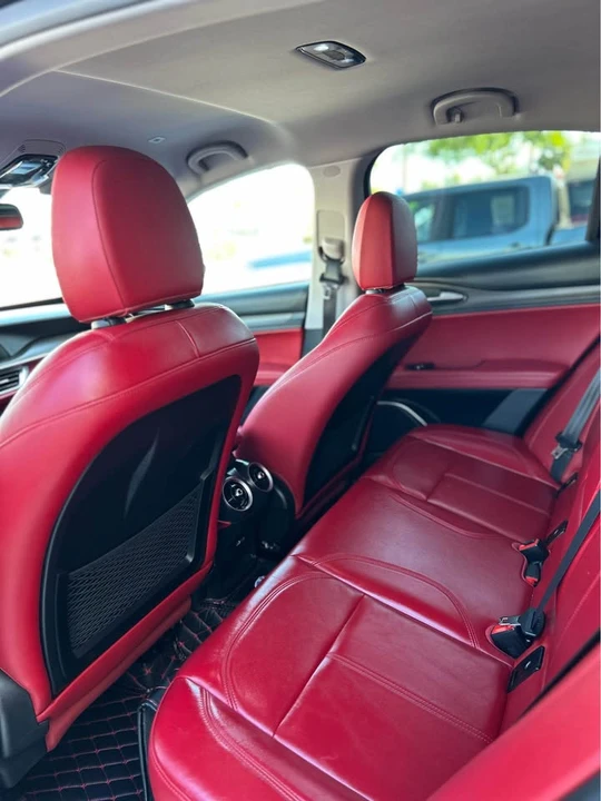 2018 Alfa Romeo Stelvio - Image 11 of 16