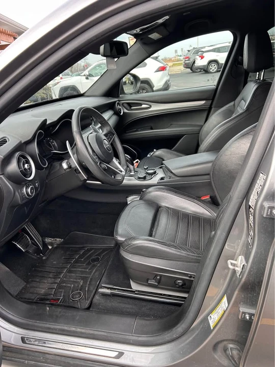2018 Alfa Romeo Stelvio - Image 6 of 10