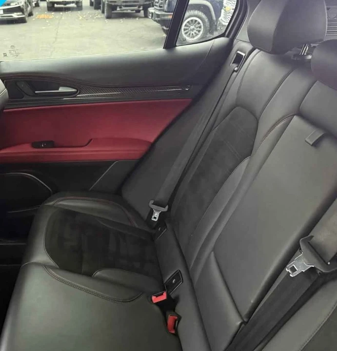 2018 Alfa Romeo Stelvio - Image 4 of 5