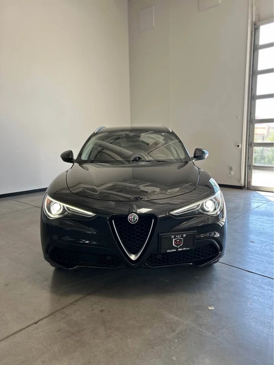 2018 Alfa Romeo Stelvio - Image 2 of 15