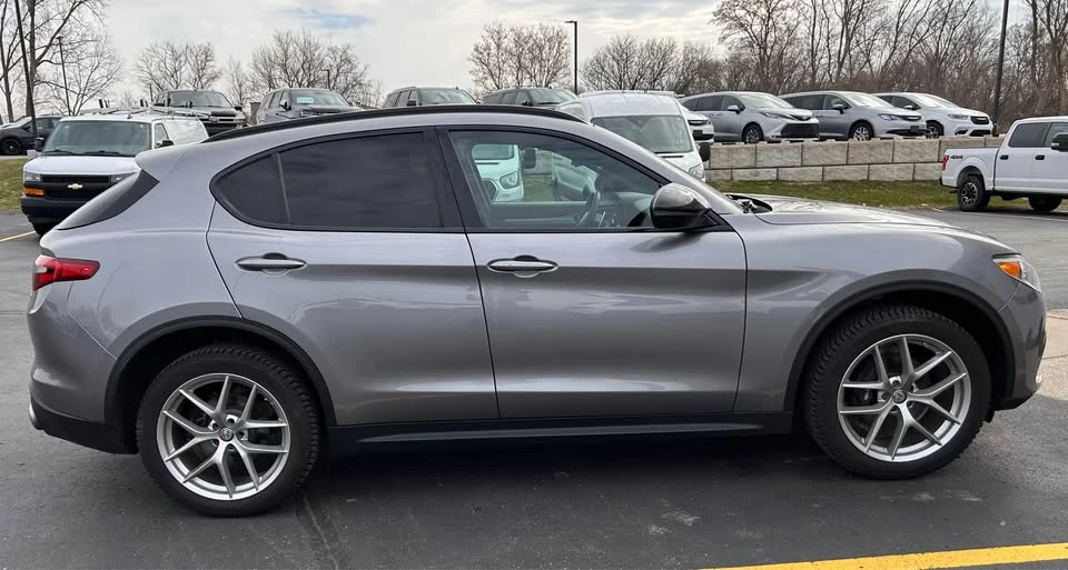 2018 Alfa Romeo Stelvio - Image 2 of 10