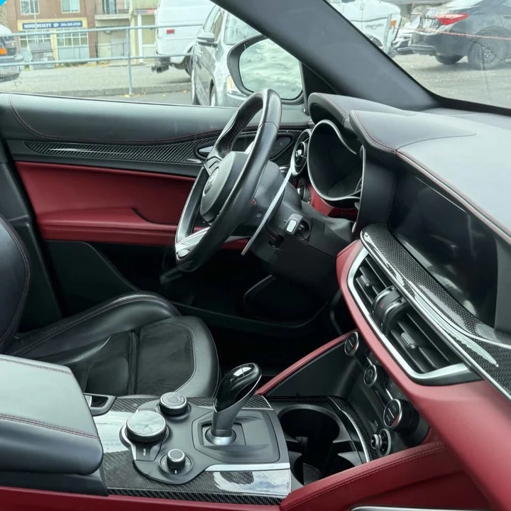 2018 Alfa Romeo Stelvio - Image 5 of 5