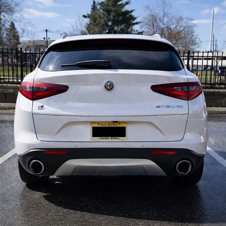 2018 Alfa Romeo Stelvio - Image 2 of 9