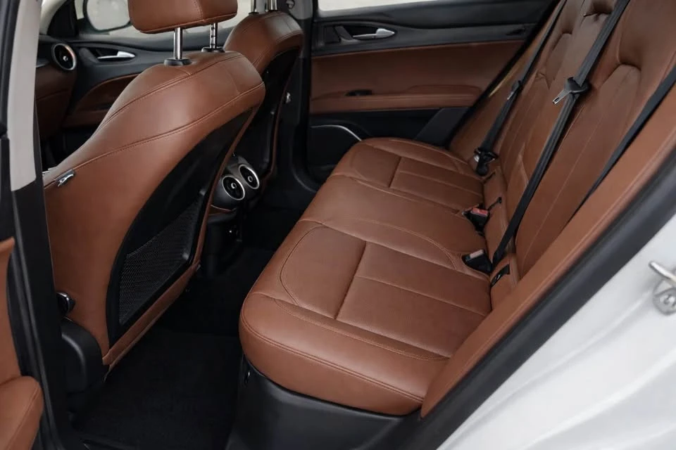 2018 Alfa Romeo Stelvio - Image 8 of 9