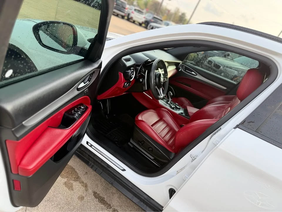 2018 Alfa Romeo Stelvio - Image 7 of 11
